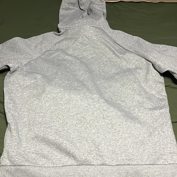 Under Armour Hoodie - Picture 7 of 7